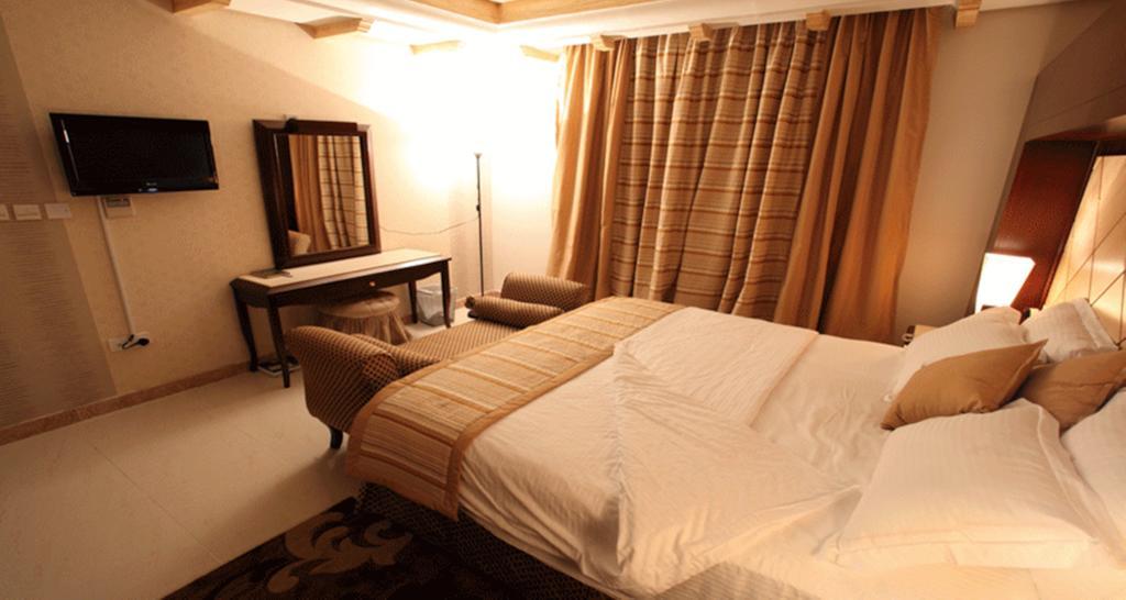 Lavande Suites Yanbu Pokoj fotografie